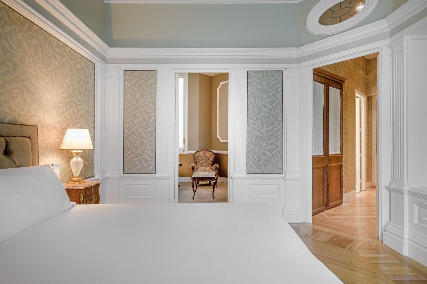 AC-Hotel-Palacio-del-Retiro-Autograph-Collection-Room-39