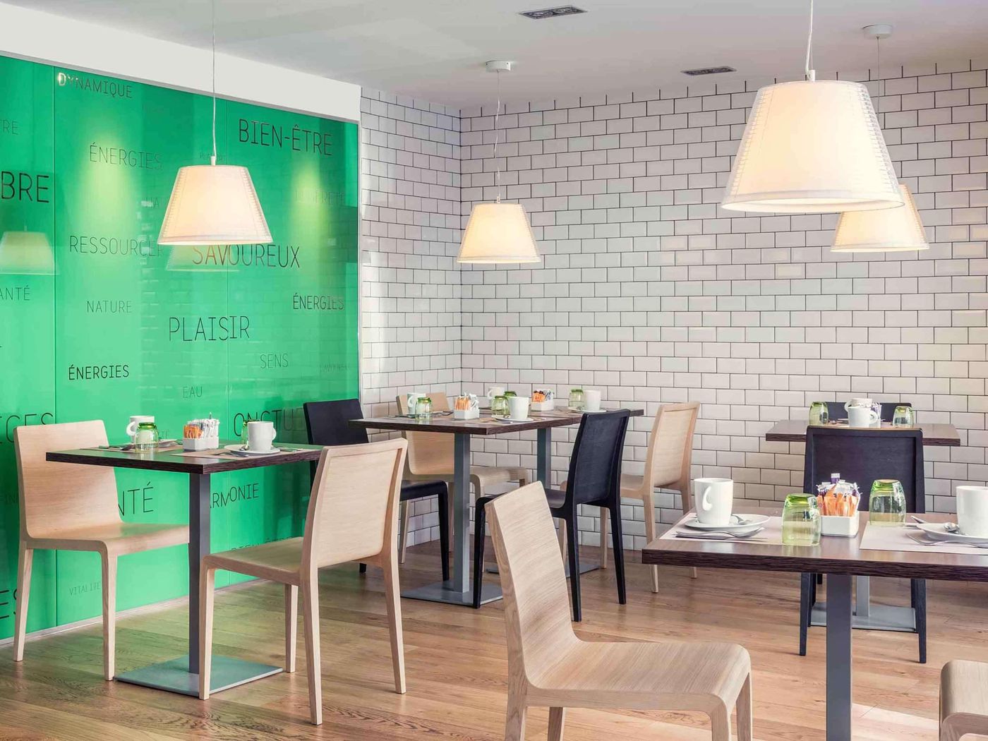 Mercure-Gare-Du-Nord-La-Fayette-Restaurant-9