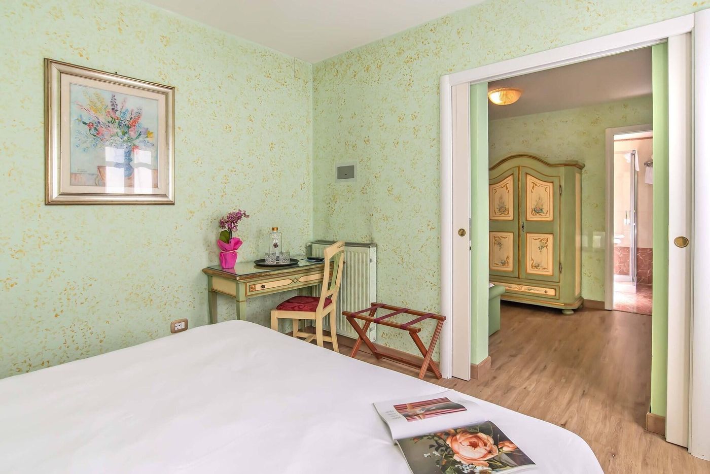 La-Fenice-et-des-Artistes-Room-56