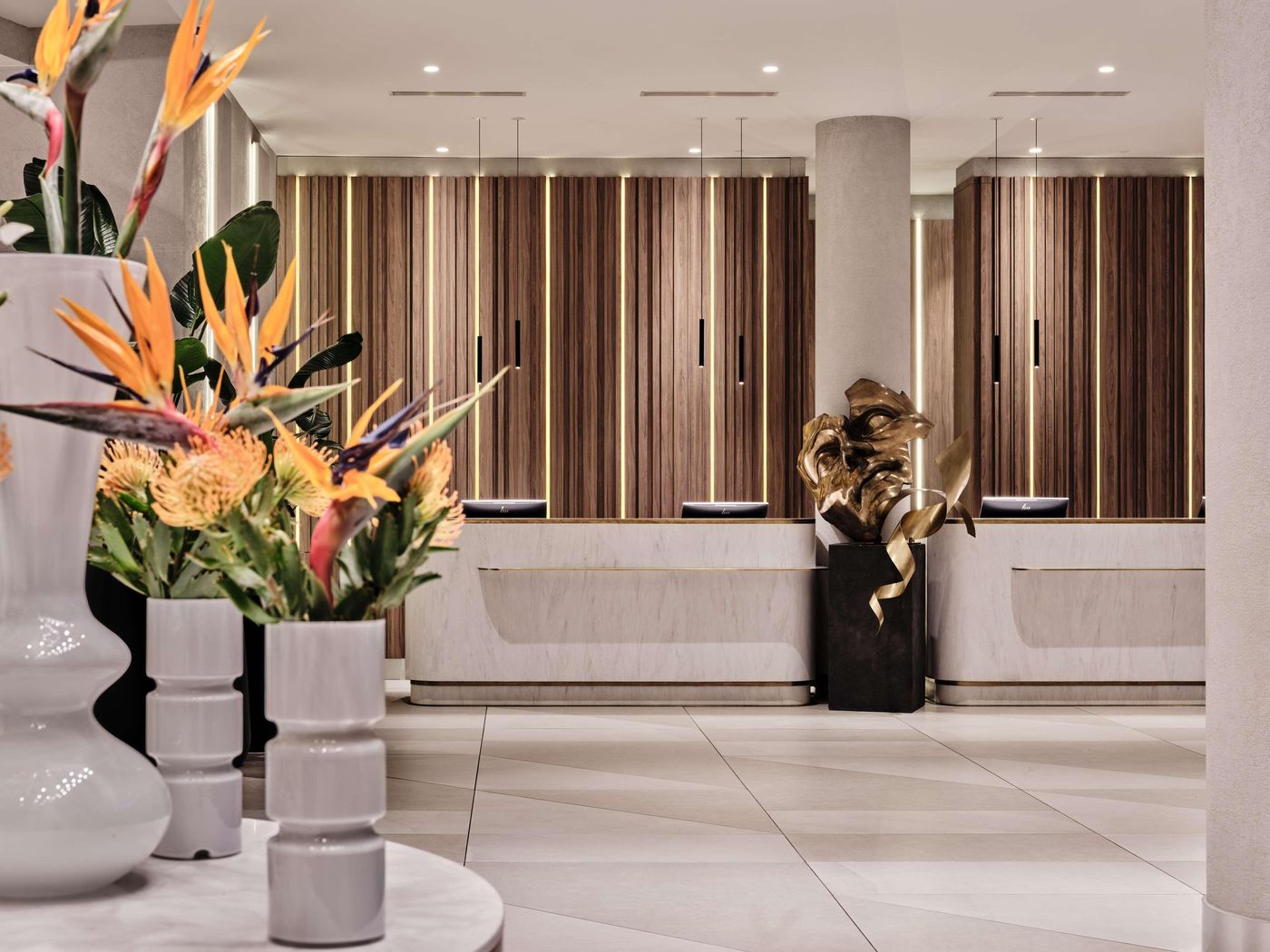 Radisson-Blu-Centrum-Lobby-19