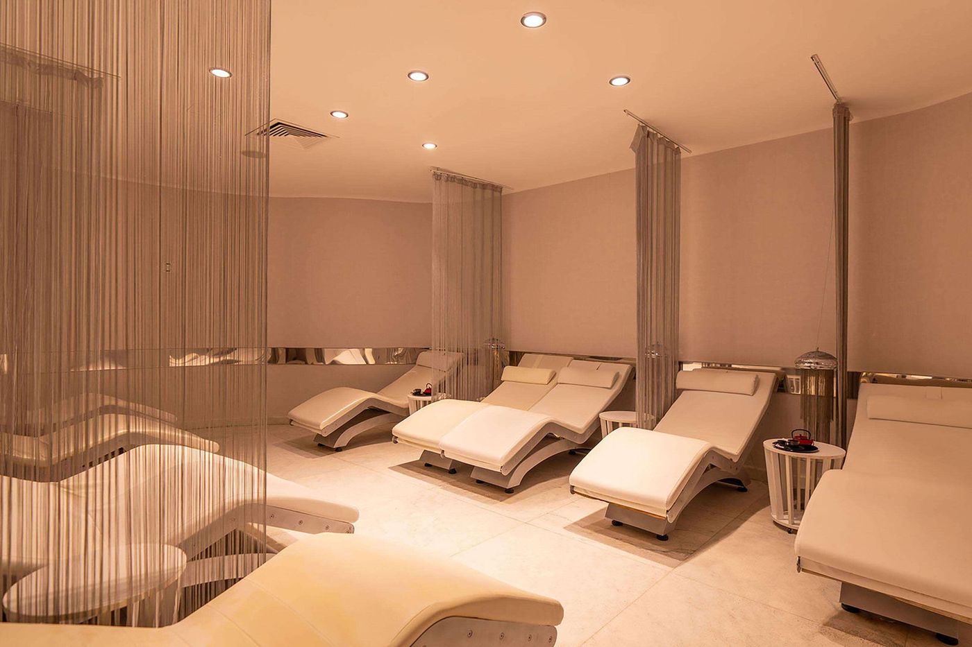 Wyndham-Grand-Istanbul-Kalamis-Marina-Hotel-Sports-and-Entertainment-39