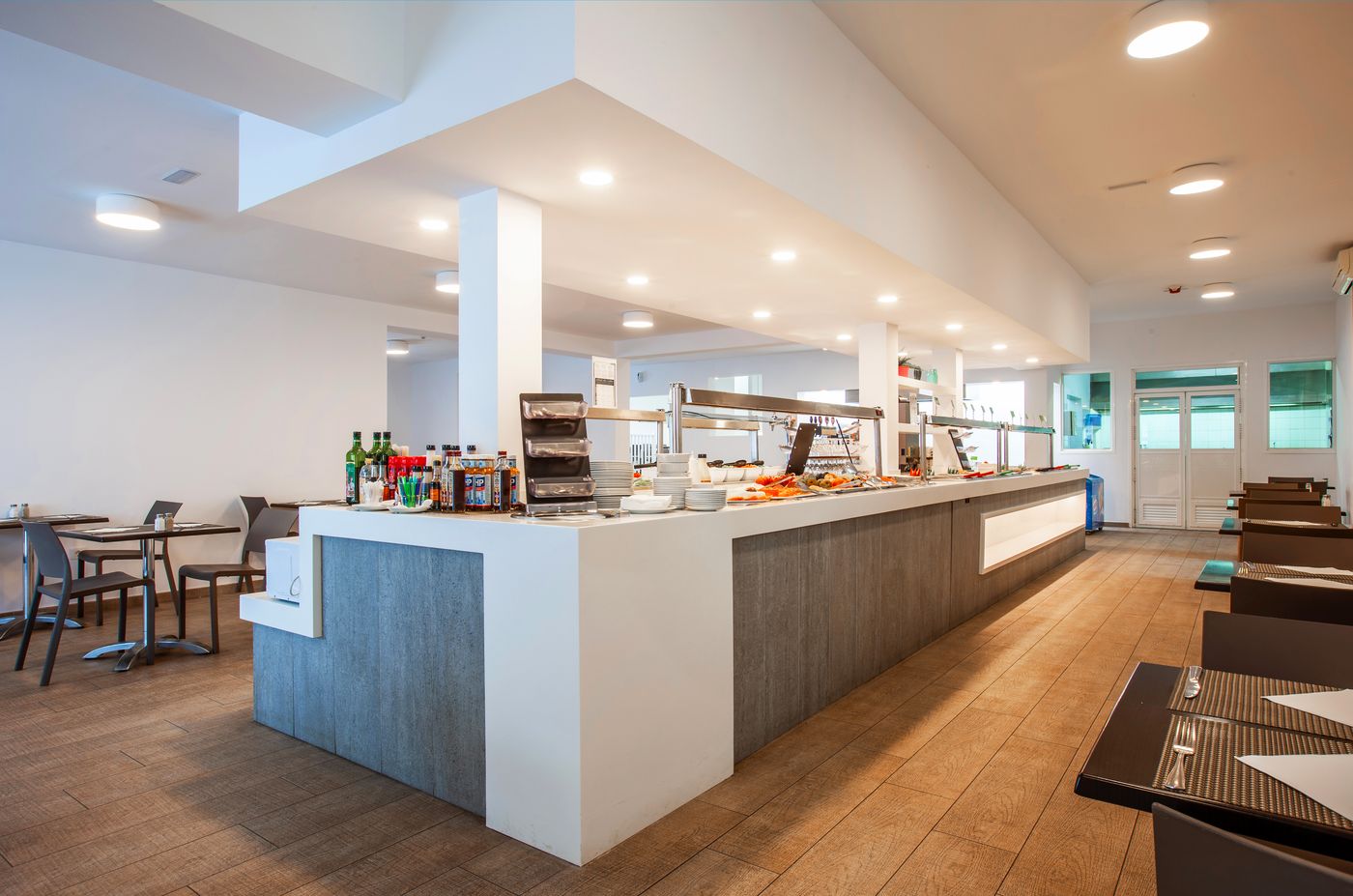 Ereza-Apartamentos-Los-Hibiscos-Restaurant-31