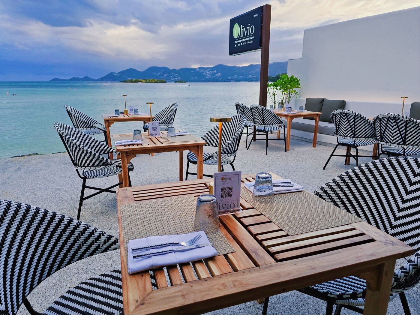 Baan-Haad-Ngam-Boutique-Resort---Villas-Bar-16