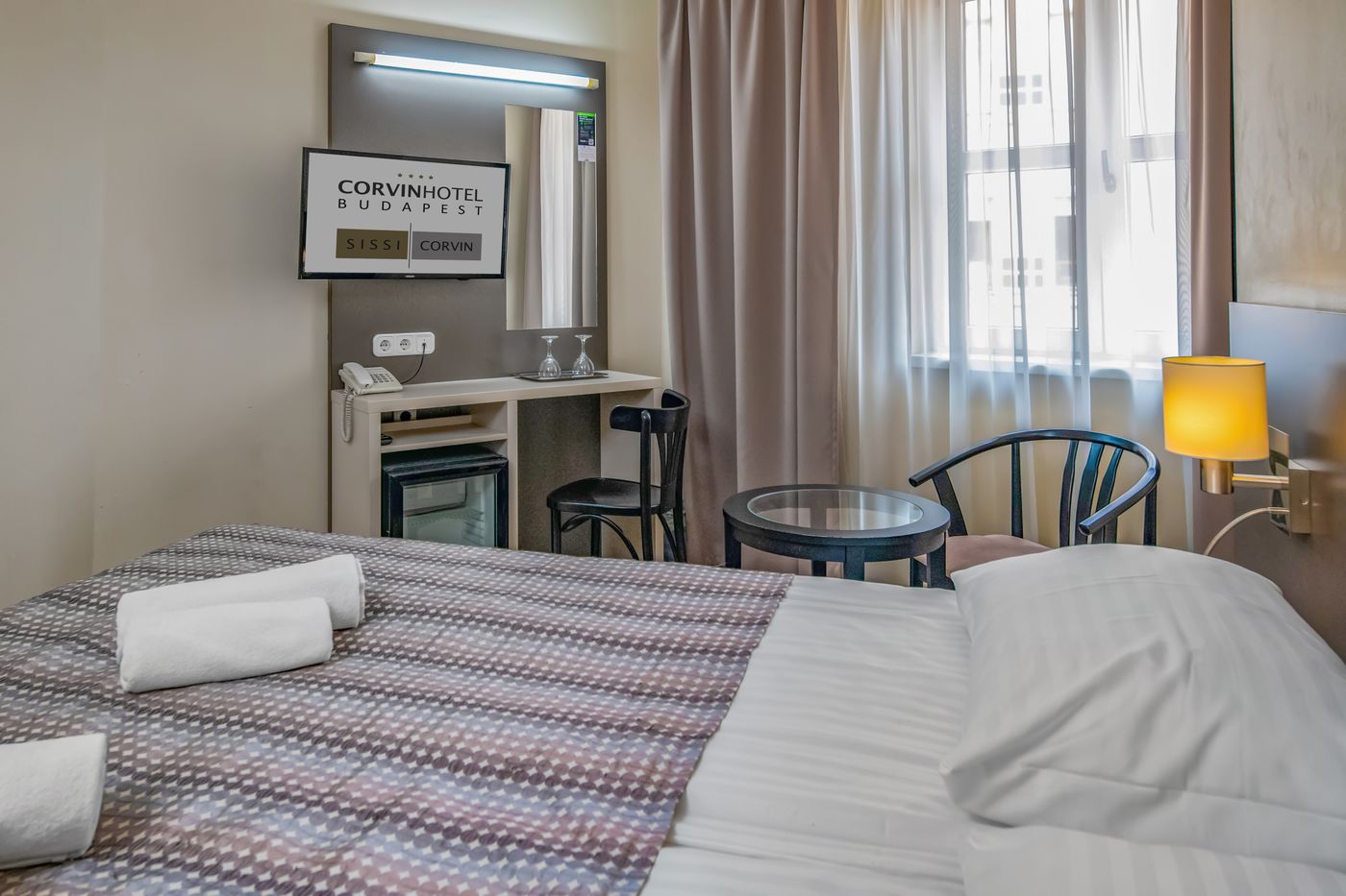 Corvin-Hotel-Budapest---Corvin-wing-Room-26