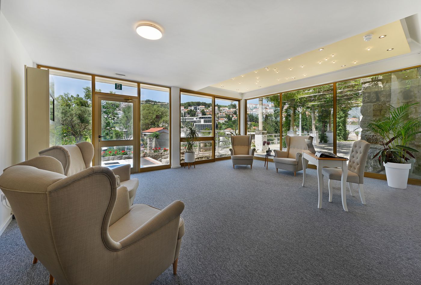 Hotel-Komodor-Lobby-41