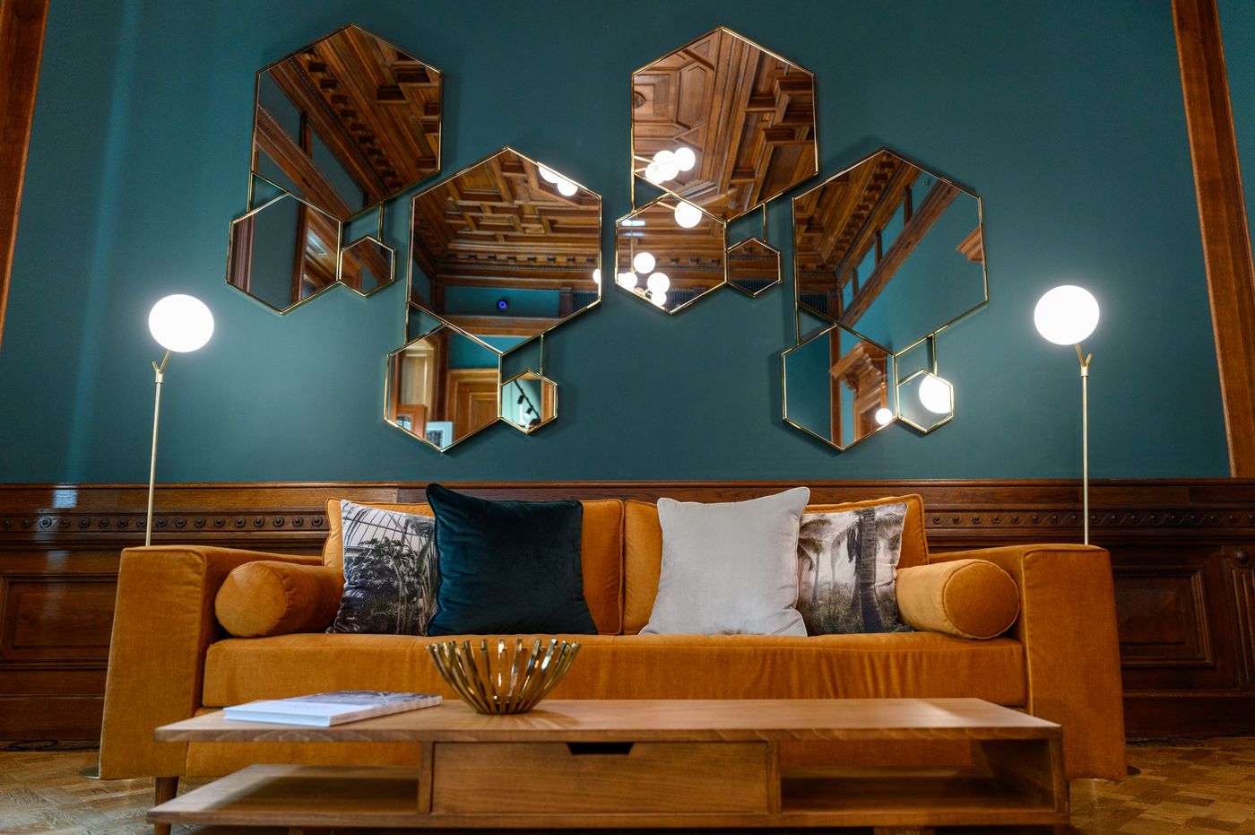 Hotel-Oktogon-Haggenmacher-Lobby-14