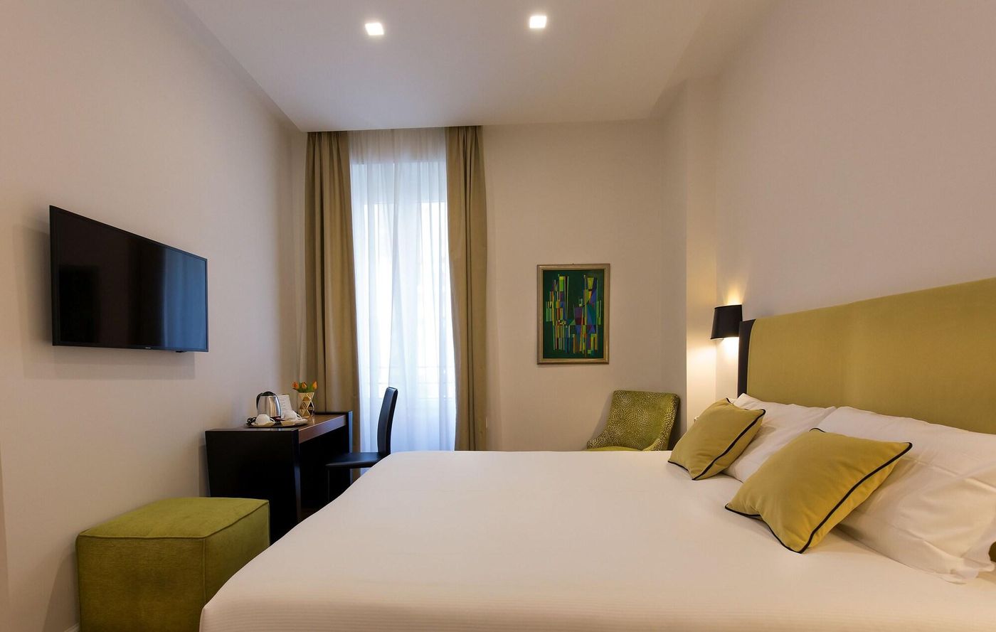 900-Piazza-Del-Popolo-Room-26