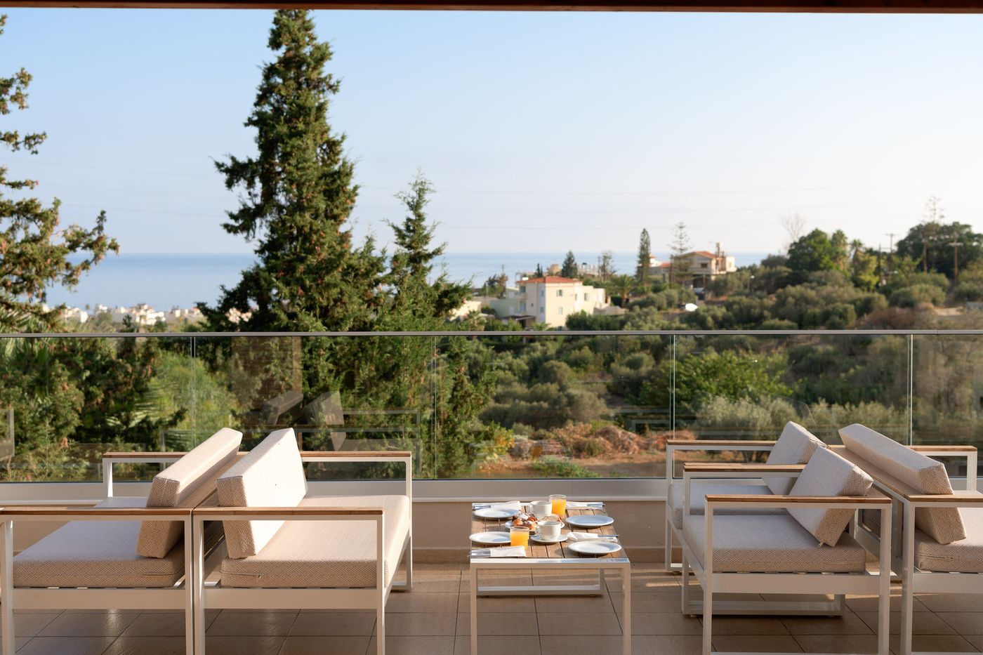 Asterias-Village-Restaurant-69
