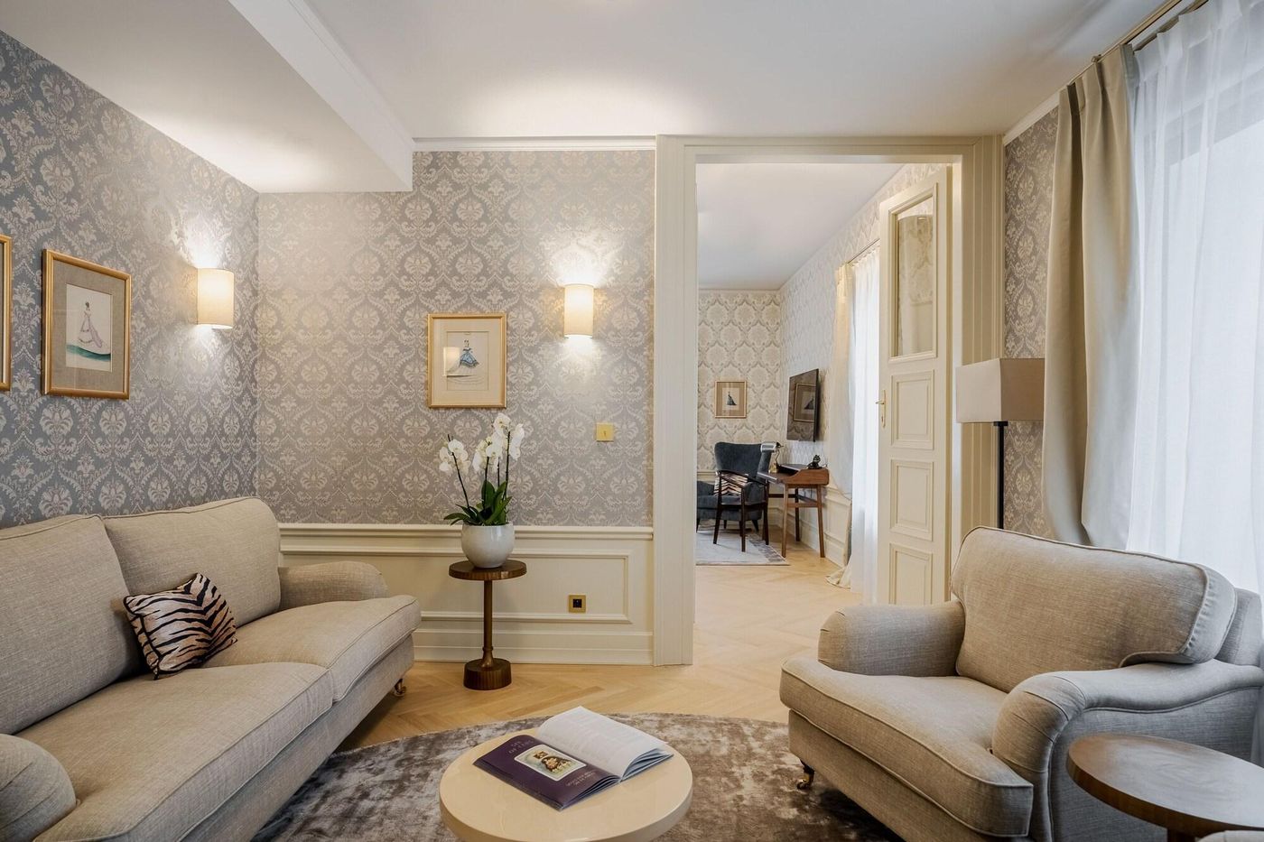 Hotel-Unicus-Palace-Old-Town---Destigo-Hotels-Room-63