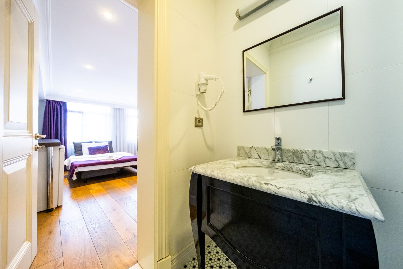 Frame-Galata-Hotel-Room-40