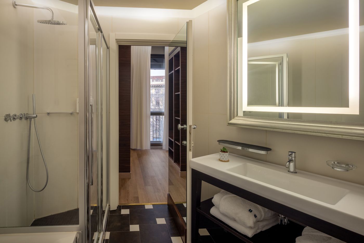 Unahotels-Cusani-Milano-Room-33