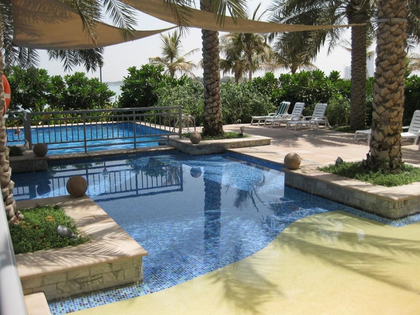 Royal-Club-Palm-Jumeirah-Dubai-General-view-3