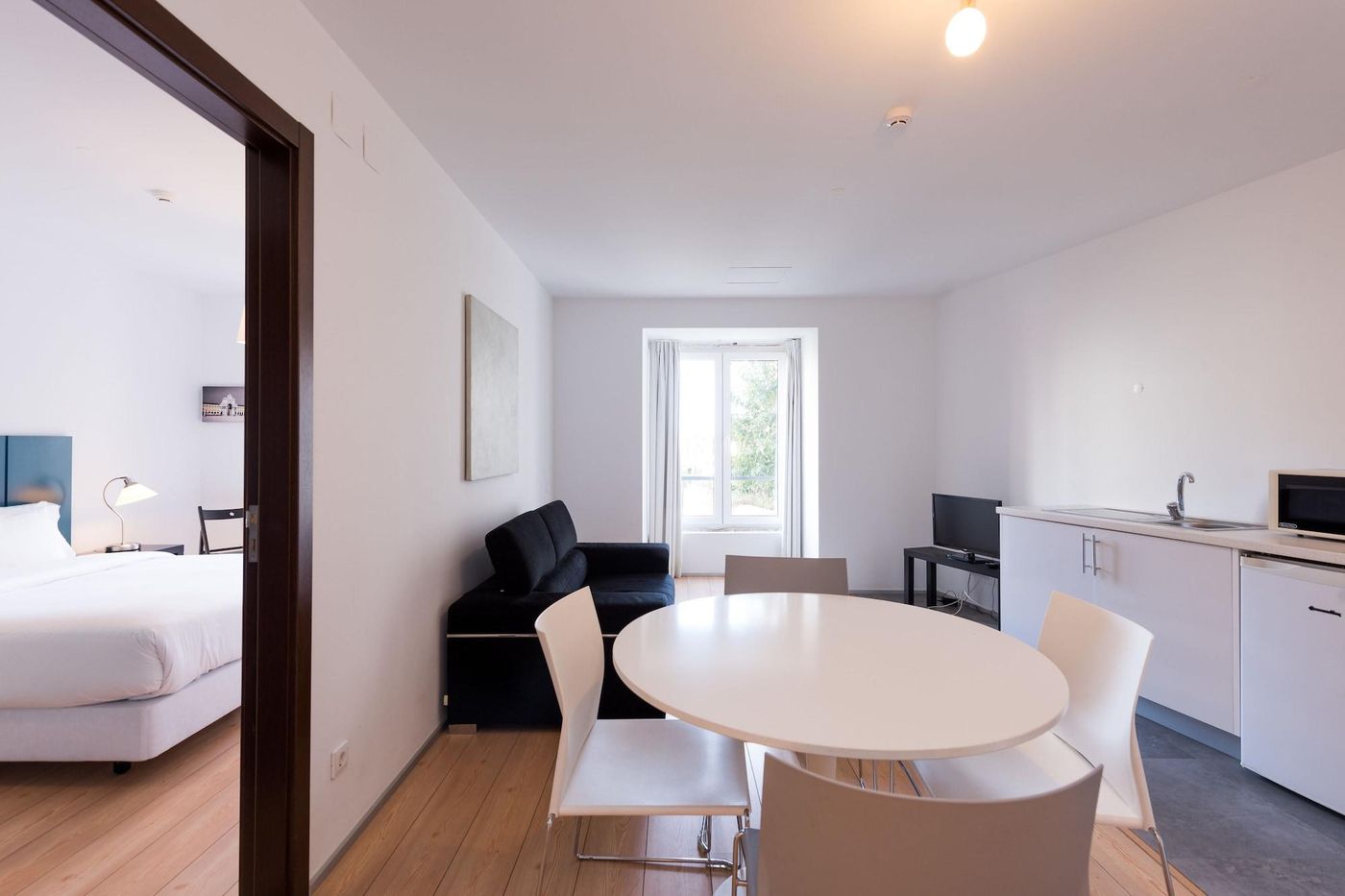 Alfama---Lisbon-Lounge-Suites-Room-33