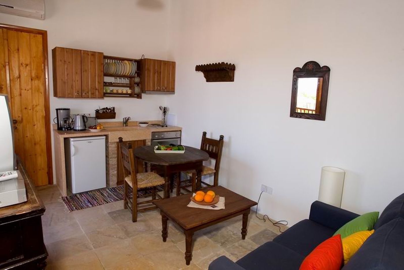 Filokypros Eveleos Country Houses