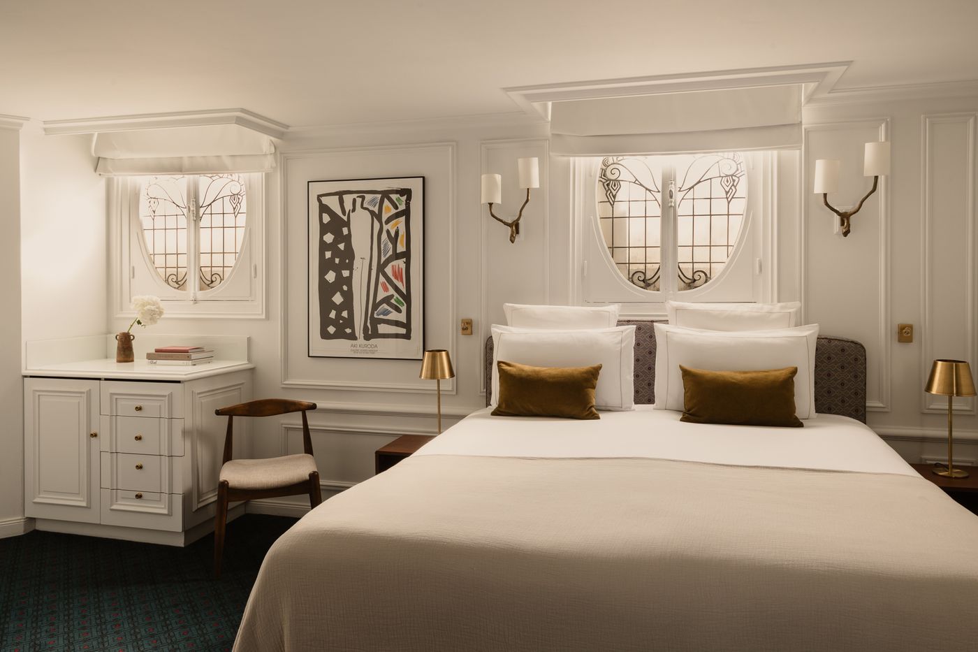 Hotel-Bourgogne---Montana-Room-5