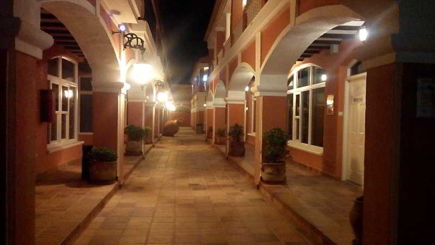 Lloyds-Beach-Club-General-view-14