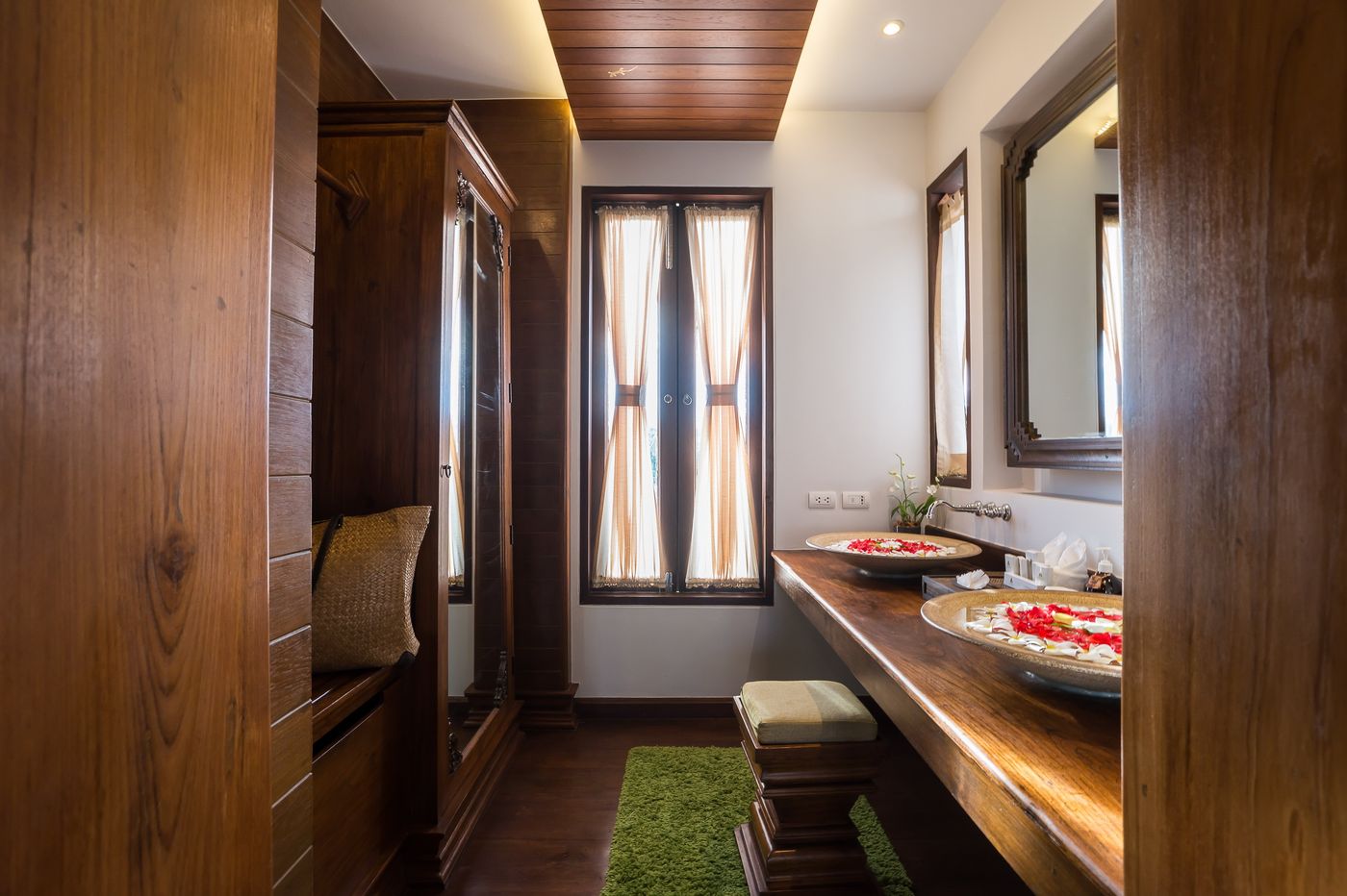 Royal-Muang-Samui-Villas-Room-30