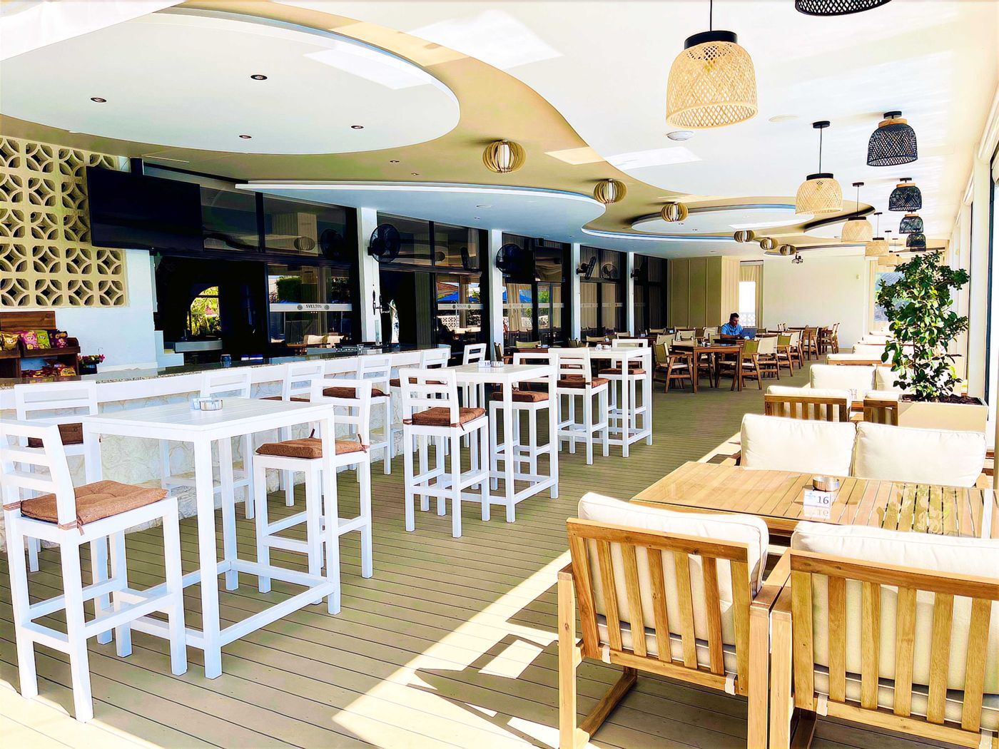 Sveltos-Hotel-Bar-51