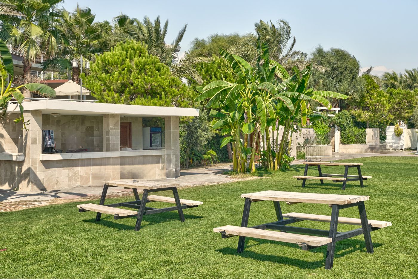 Seaden-Sea-Planet-Bar-26