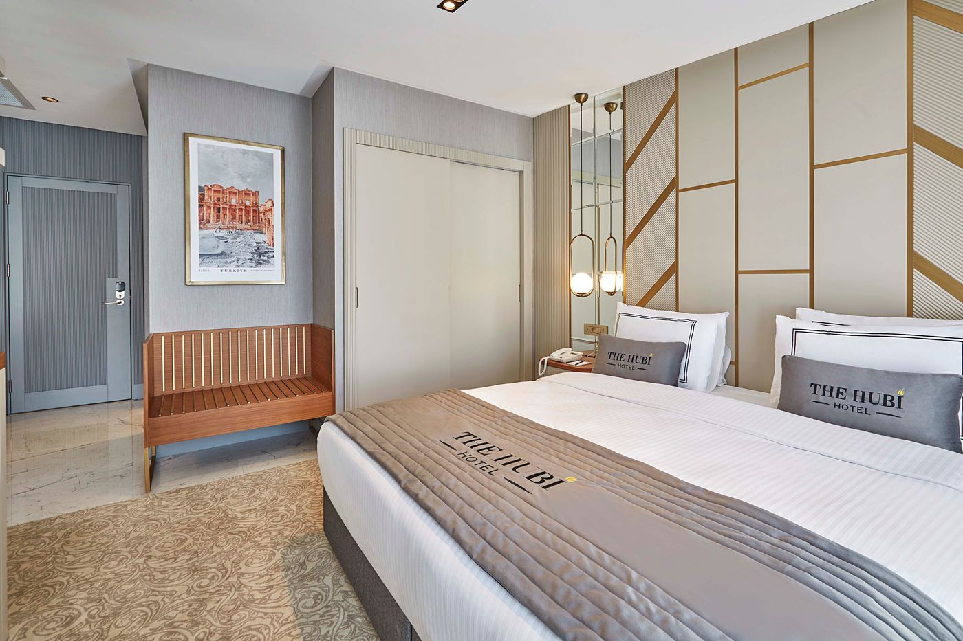 The-Hubi-Hotel-Room-18