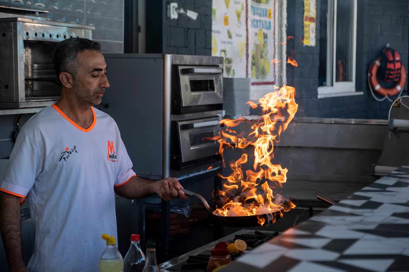 Mustis-Royal-Plaza-Restaurant-22