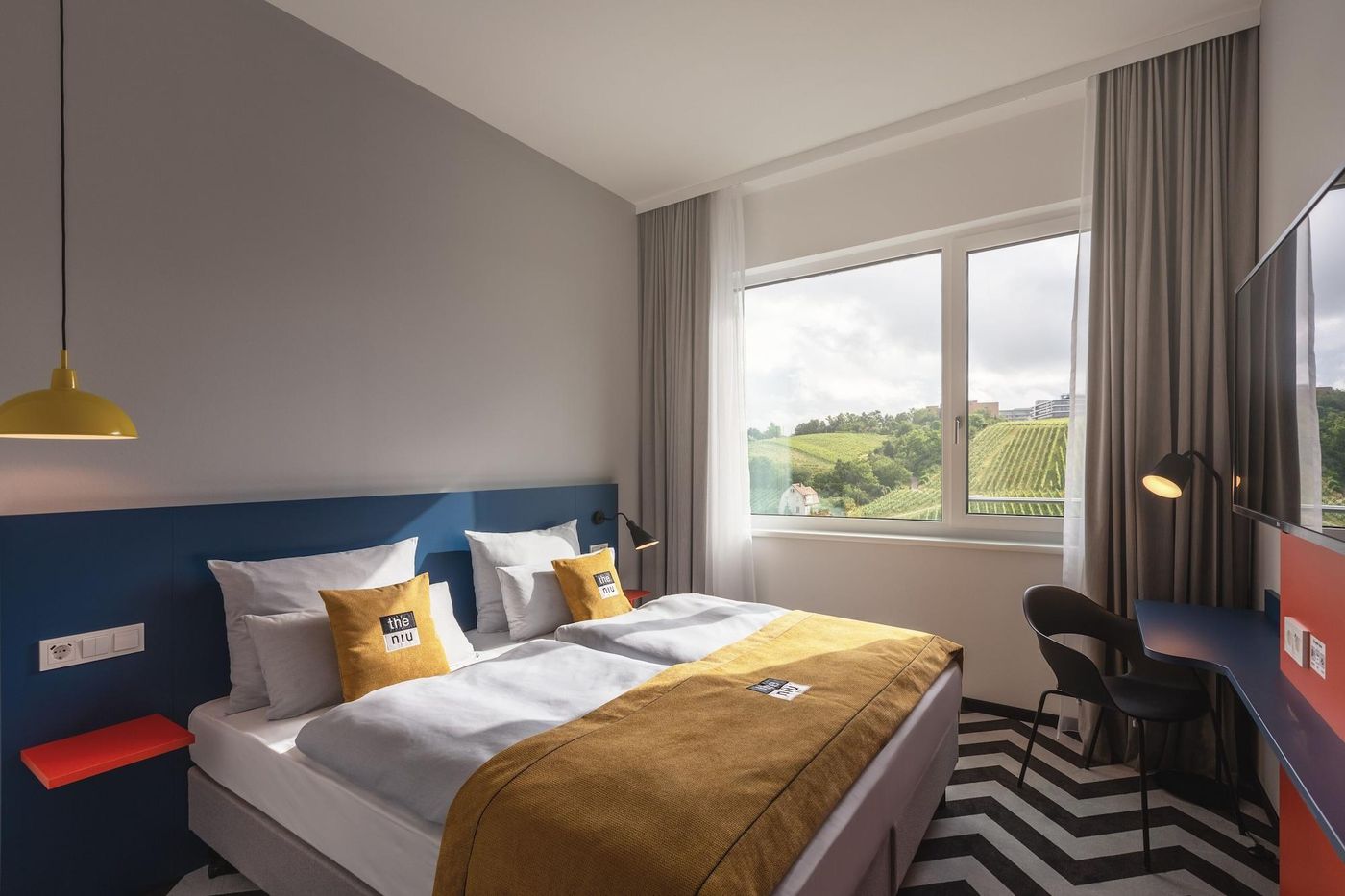 Holiday Inn - the niu, Form Stuttgart Feuerbach-Germany-Stuttgard-General view-9