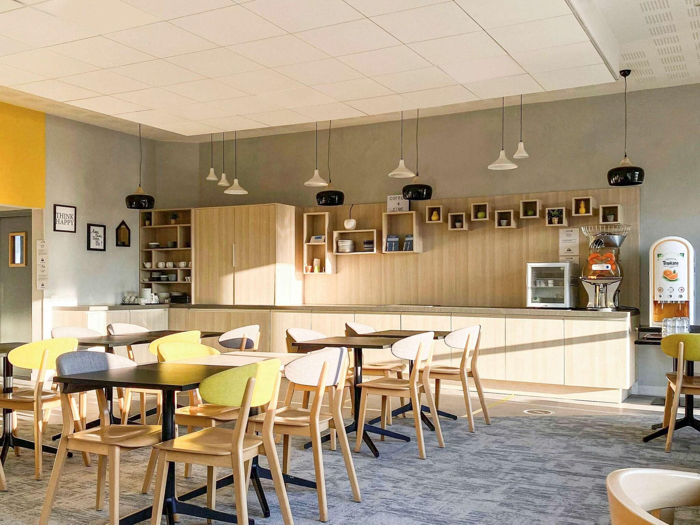 Ibis Styles Crolles Grenoble A41-France-Crolles-Lobby-8