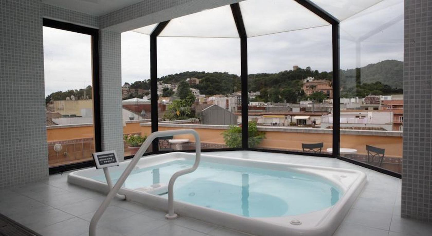 URH-Vila-de-Tossa-Sports-and-Entertainment-35