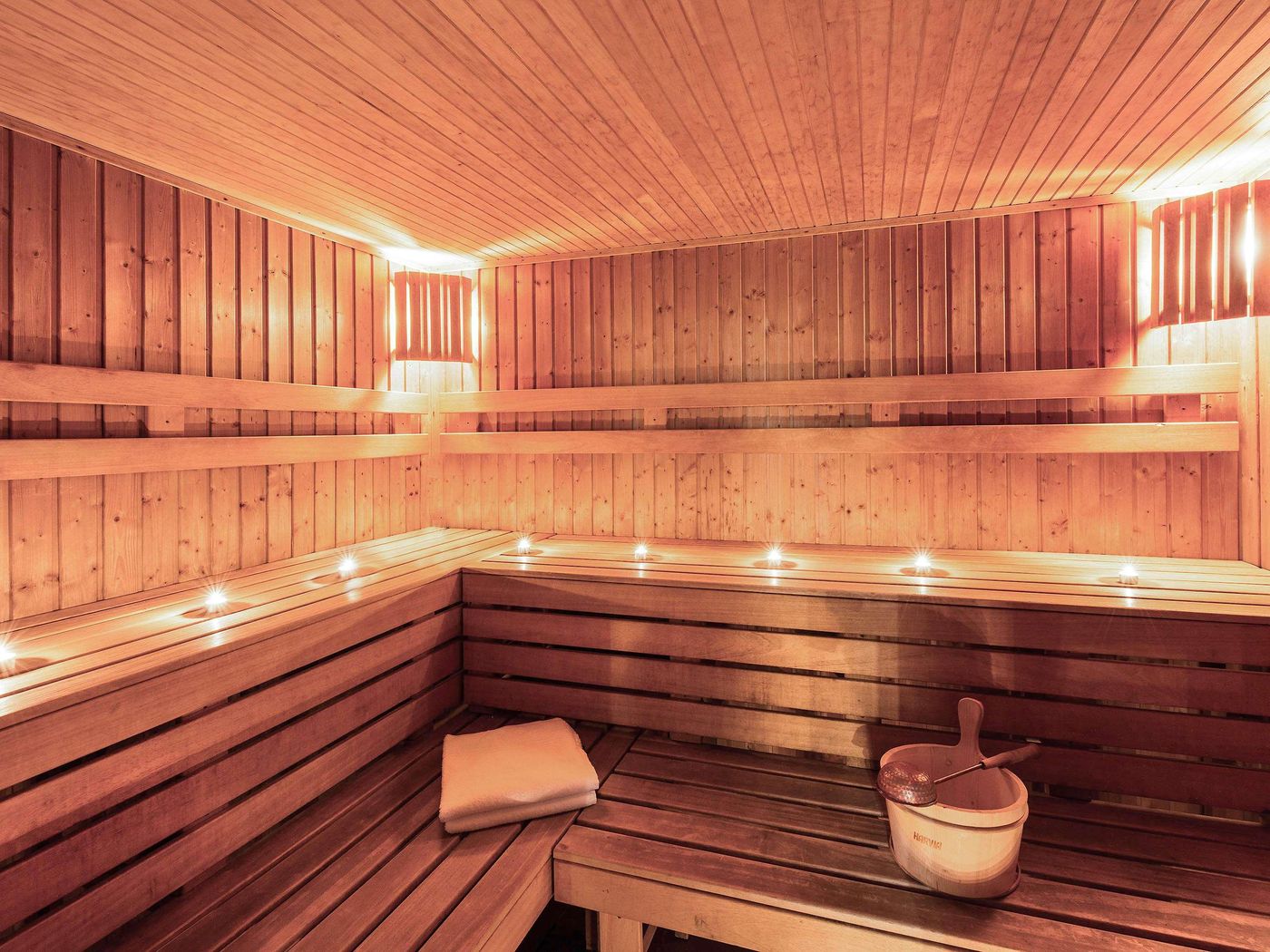 Hotel-Mercure-Warszawa-Centrum-Sports-and-Entertainment-78