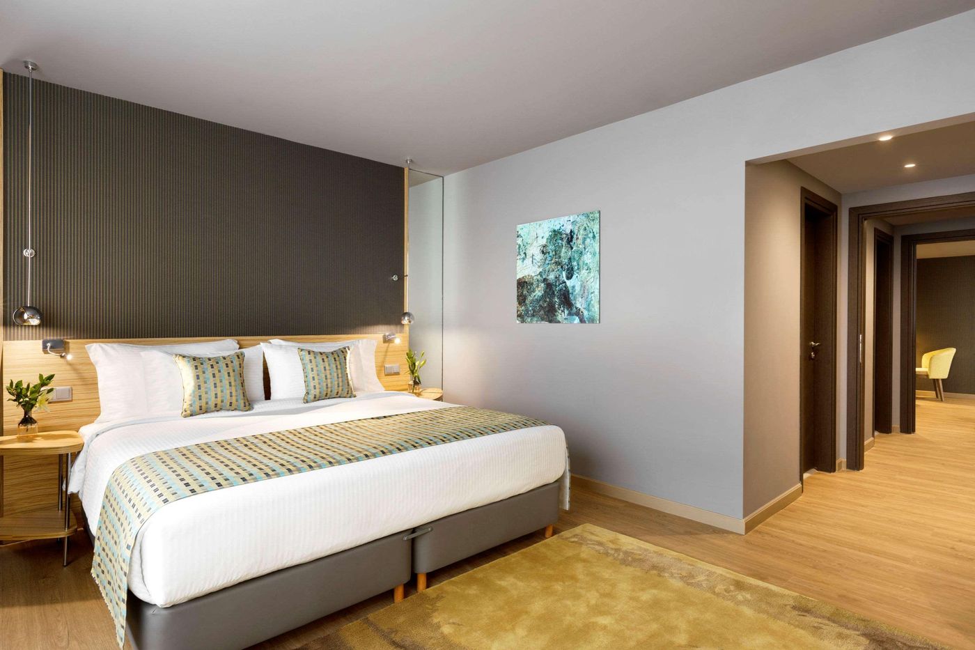 Wyndham-Grand-Athens-Room-18