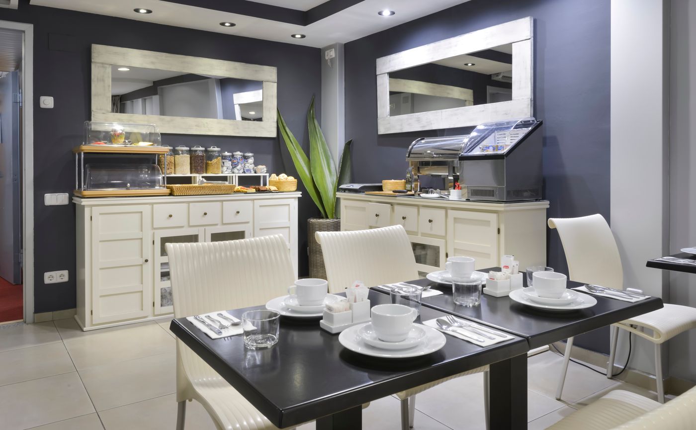 Alexandra-Aparthotel-General-view-25