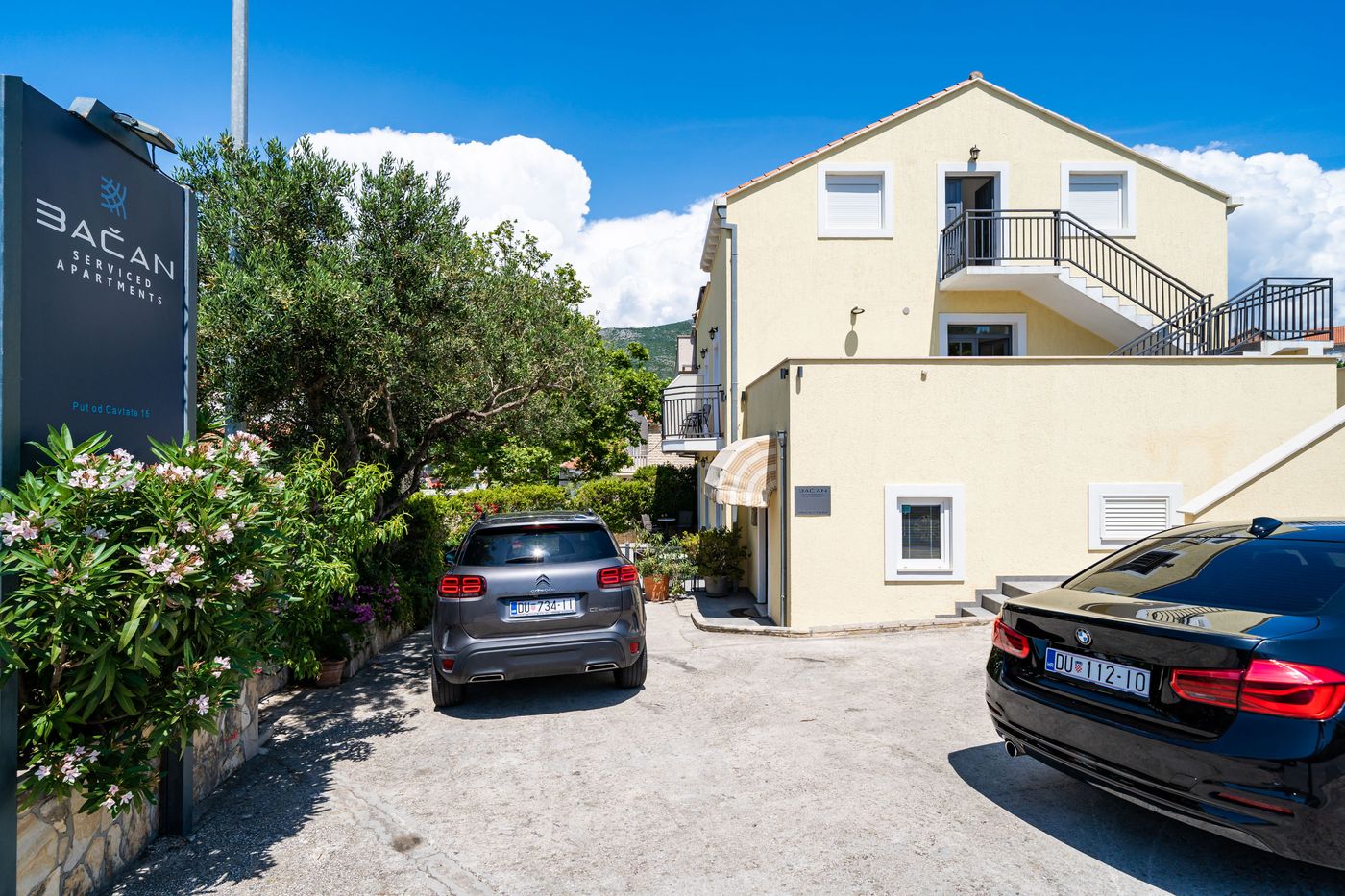 Bacan-Serviced-Apartments-Terrace-11