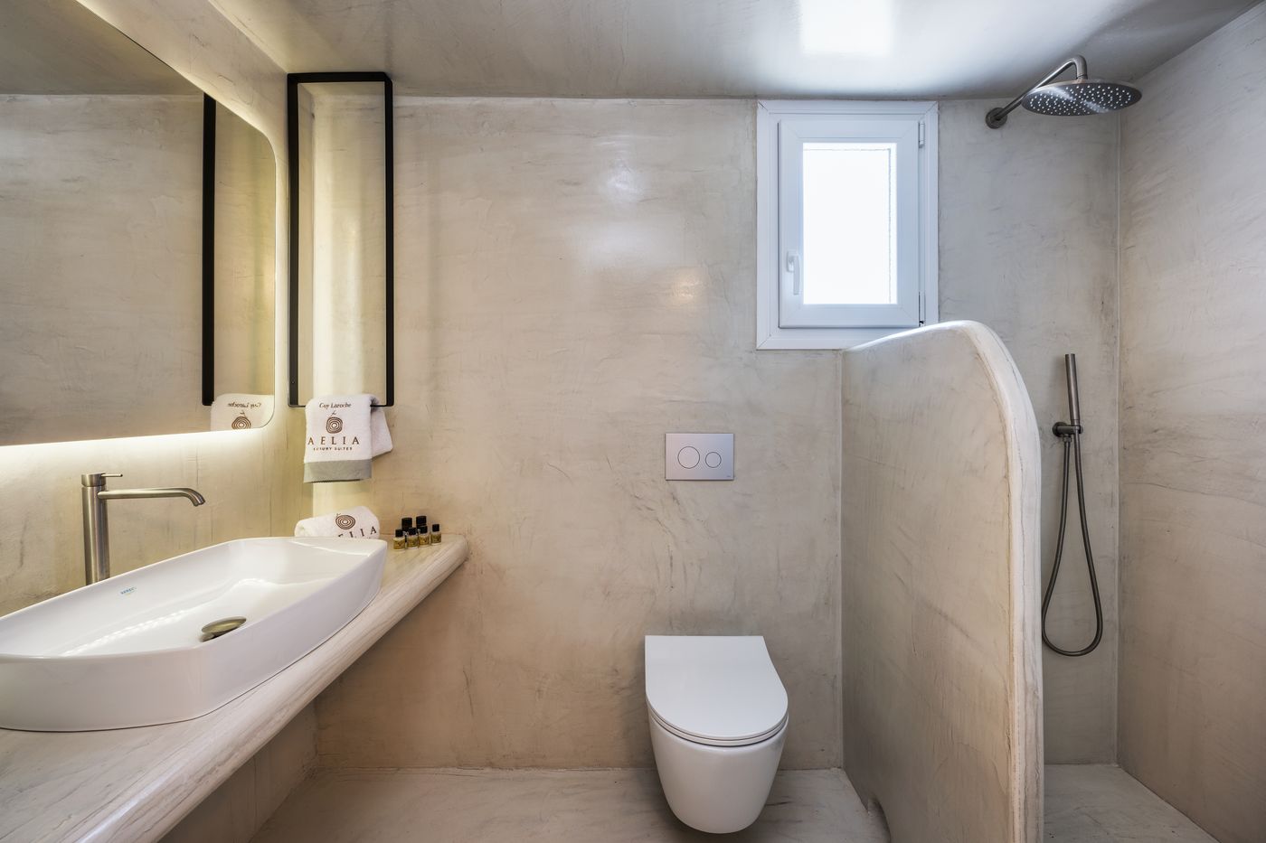 Aelia-Luxury-Suites-Room-43