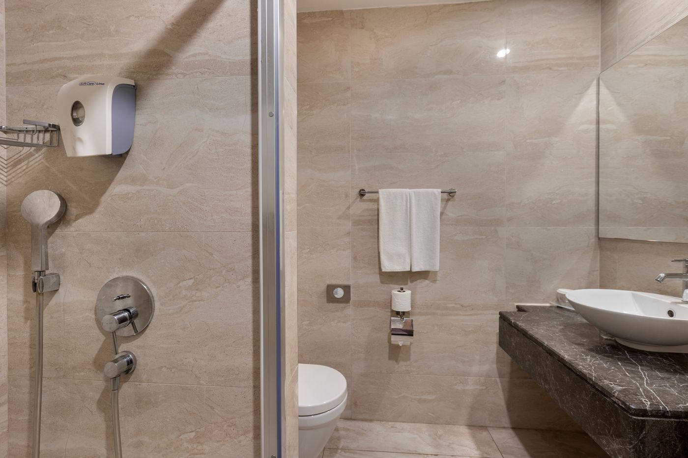 Ramada-Plaza-by-Wyndham-Antalya-Room-19