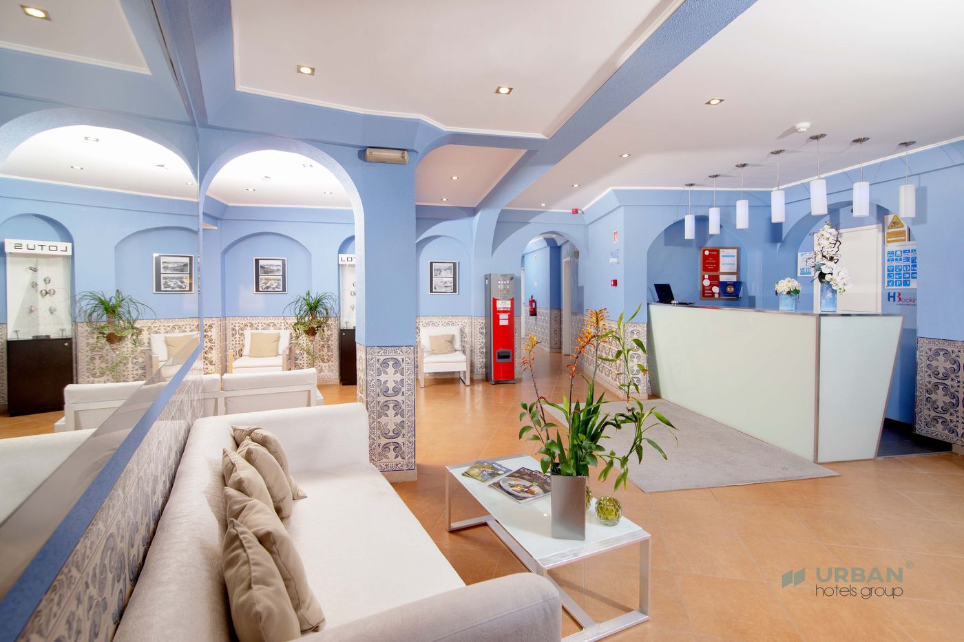 Hotel-Santa-Eulalia-Praia-Lobby-61