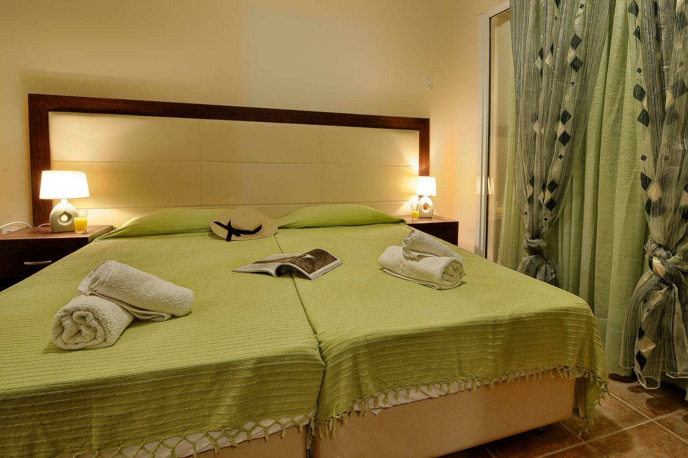 Fouxia-Apartments-and-Studios-Room-40