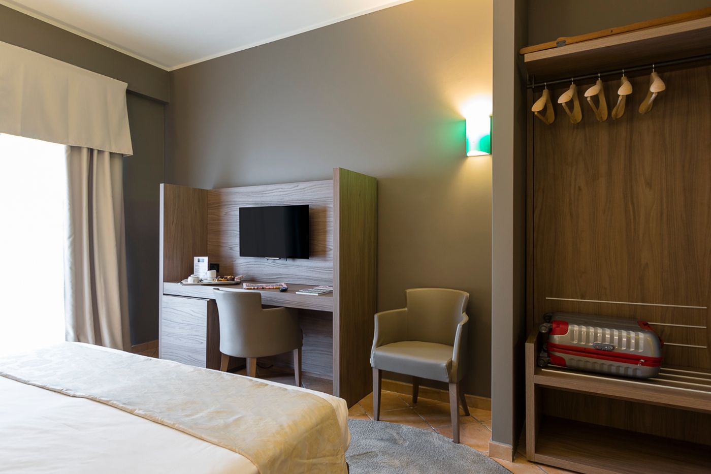 Sunflower-Hotel-Room-10