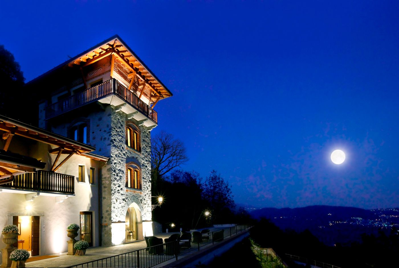 Tenuta De L'Annunziata-Italy-Uggiate Trevano-General view-4