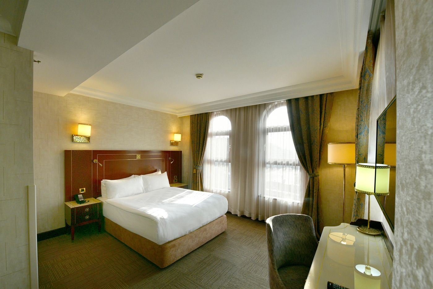 Crowne-Plaza-Istanbul---Old-City-Room-34