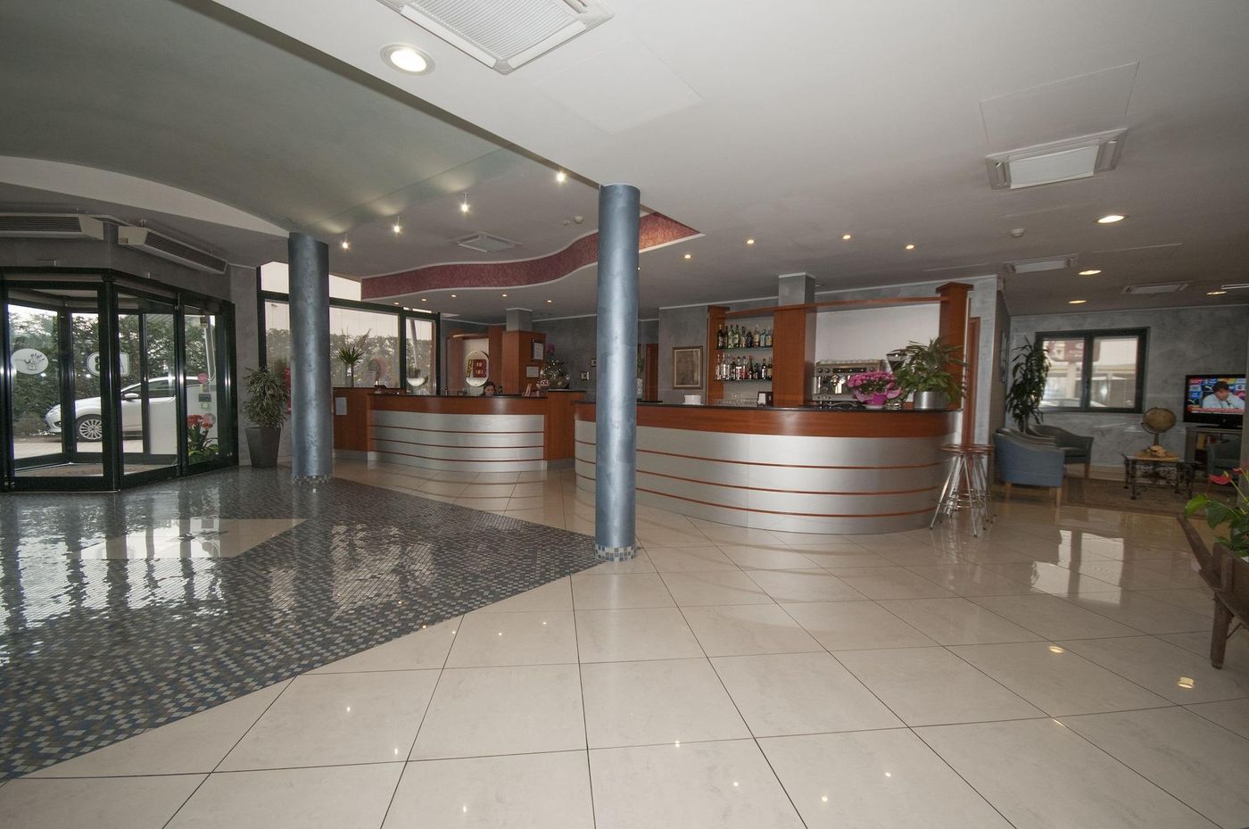 Brindor Hotel - Italy - POIRINO - Lobby - 2