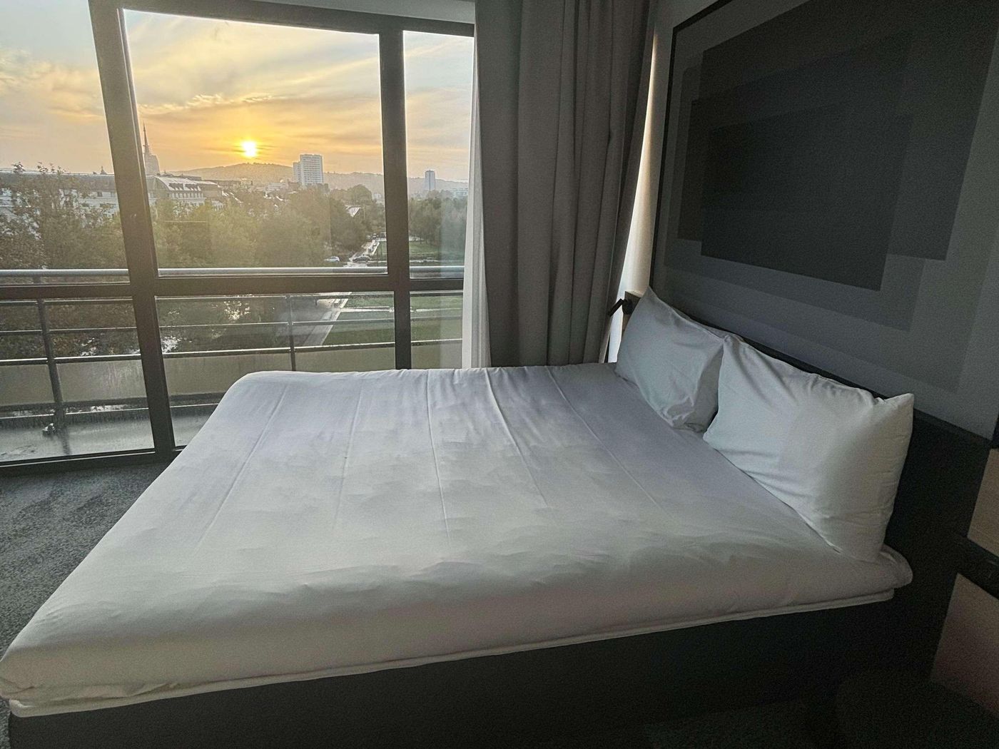 Ibis Rouen Centre Rive Droite Pasteur-France-Rouen-General view-8