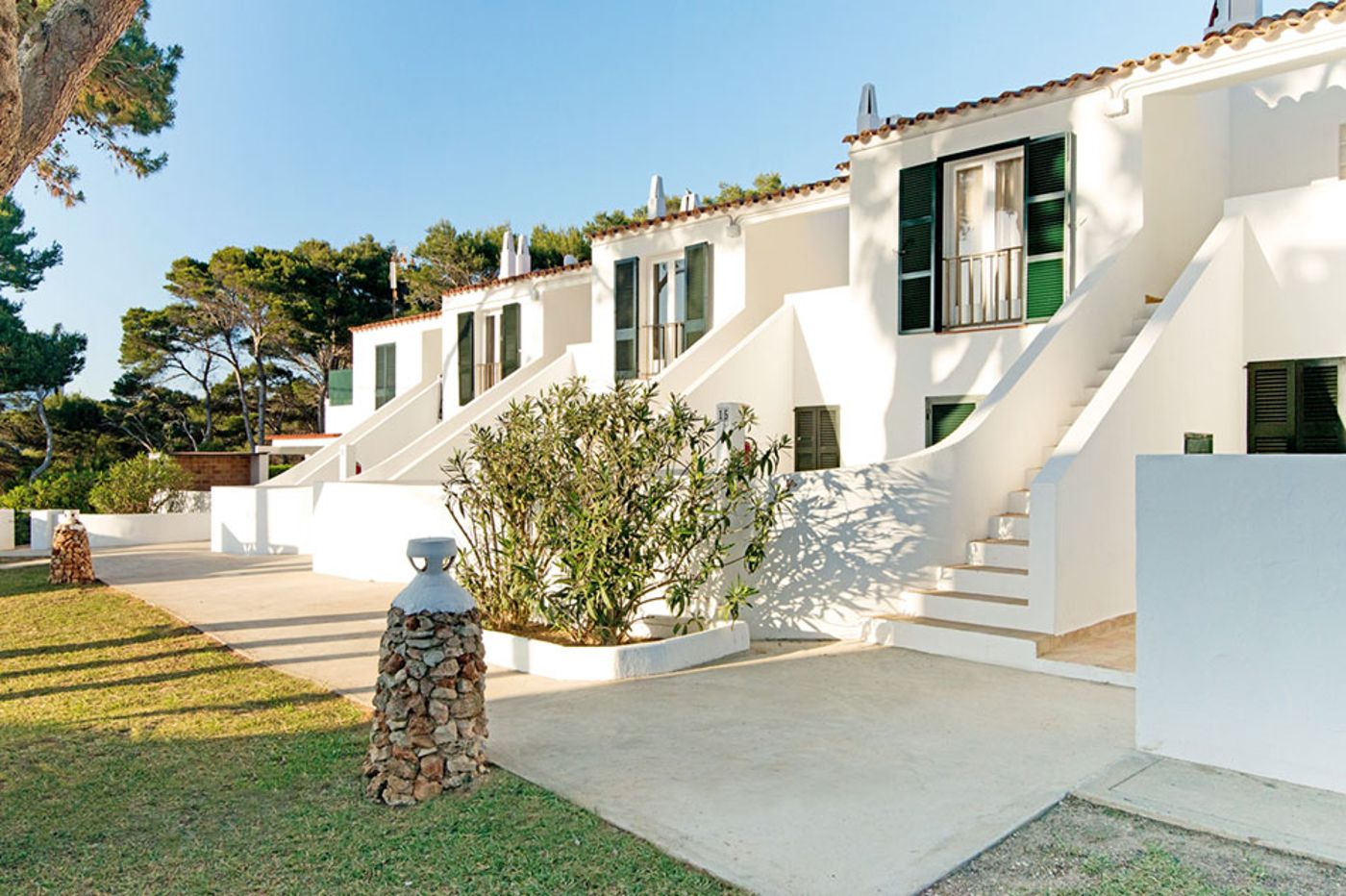 Cala Blanca Apartments