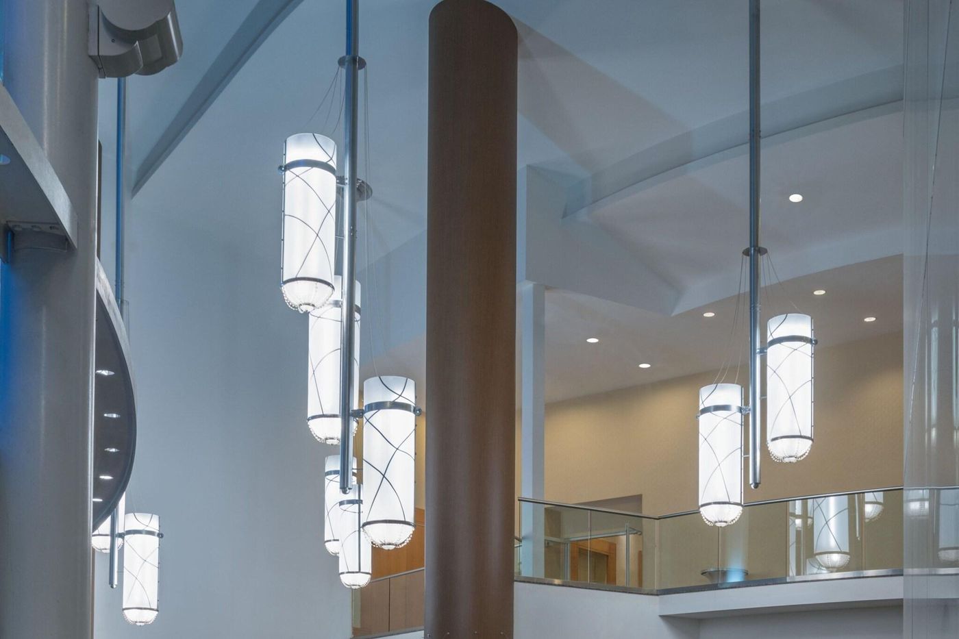 Vancouver-Marriott-Pinnacle-Downtown-Lobby-22