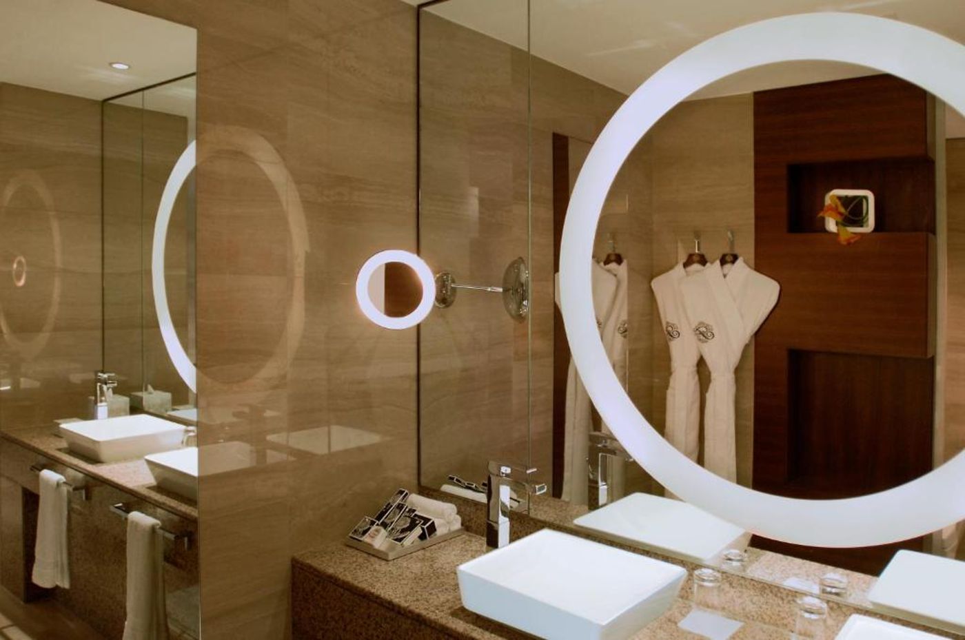 Fairmont-Bab-Al-Bahr-Room-46