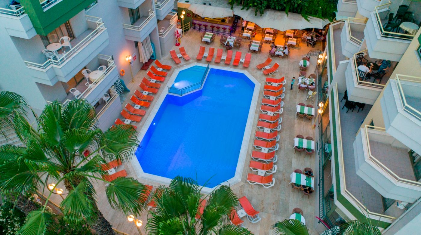 Sifalar-Apart-Hotel--Pool-1