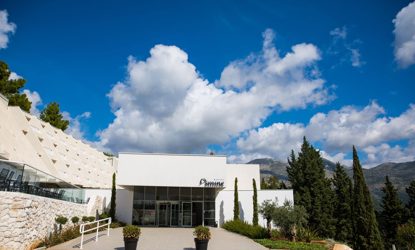 Hotel-Osmine-Lobby-6