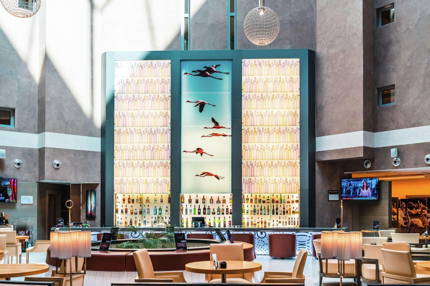 Double-Tree-by-Hilton-Hotel-Olbia-Bar-49