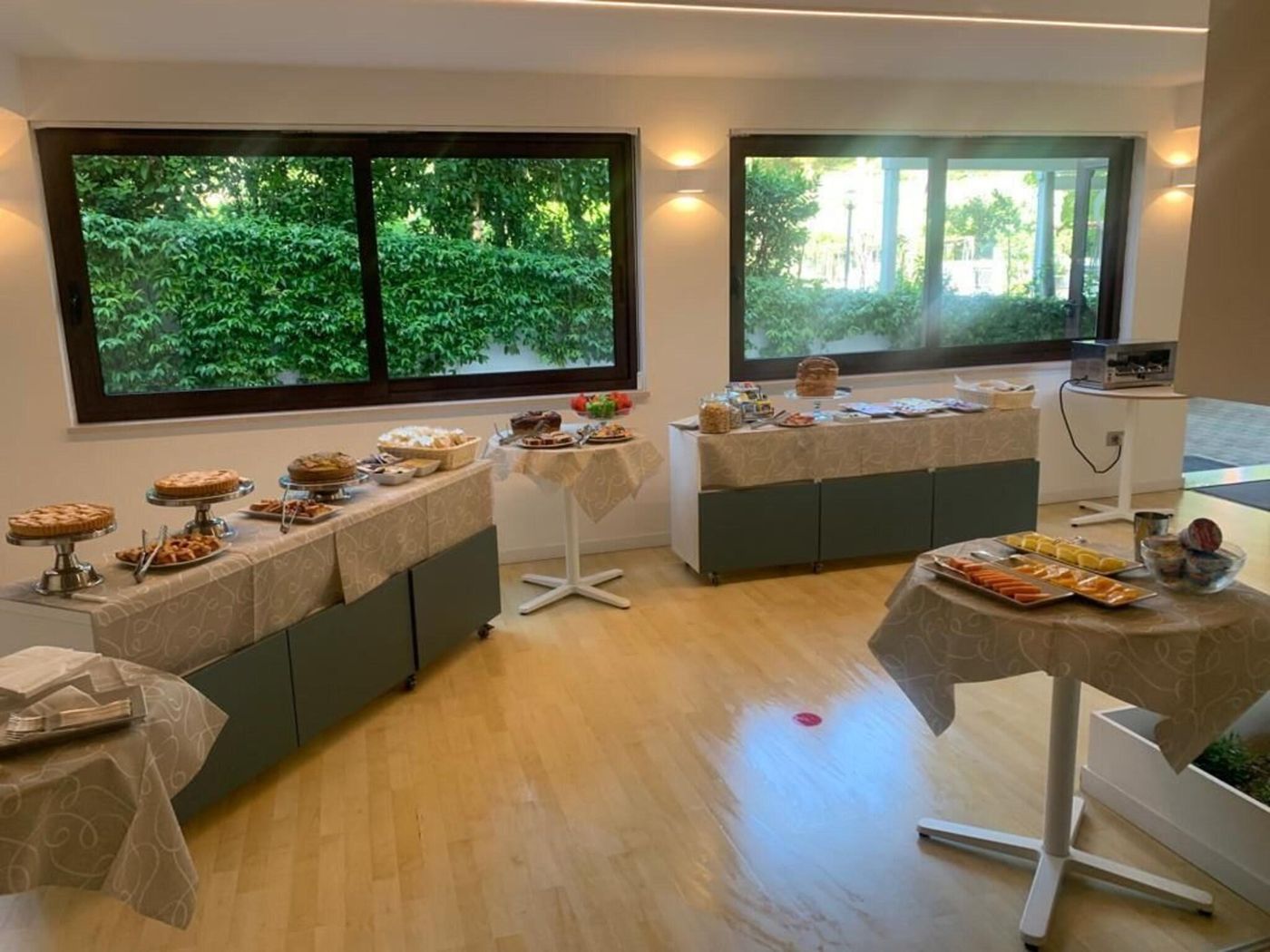 Pineto-Resort-Restaurant-17