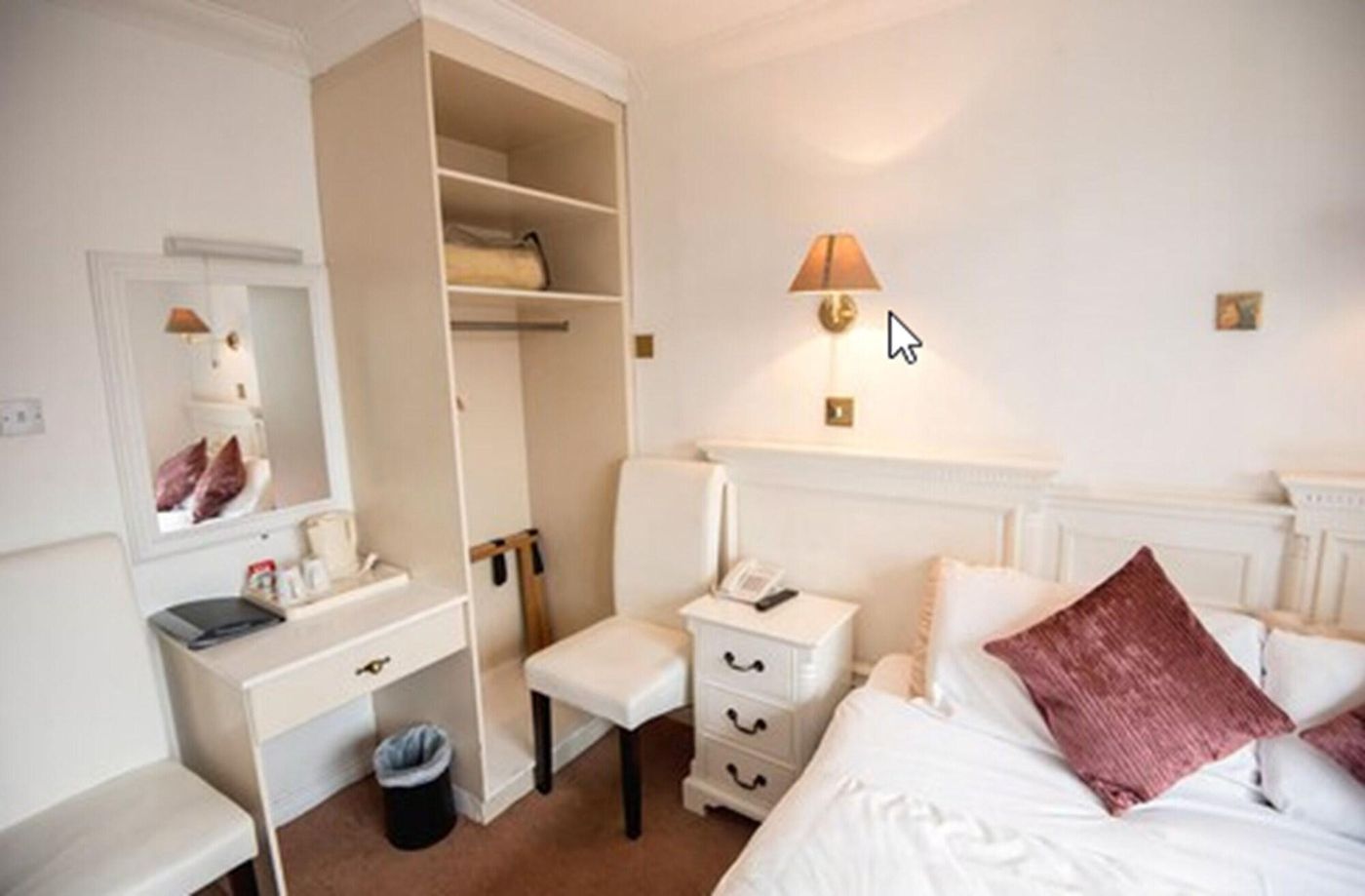 Failte Hotel-Ireland-KILLARNEY-Room-8