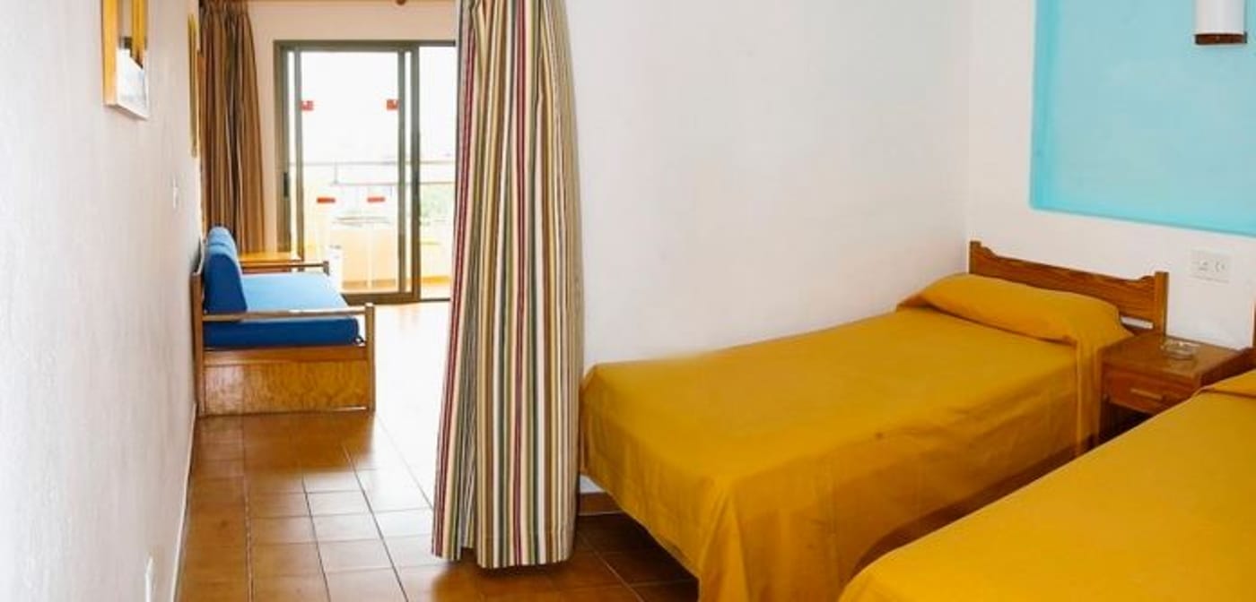 Ibiza Rocks Budget Apartments - Adults Only